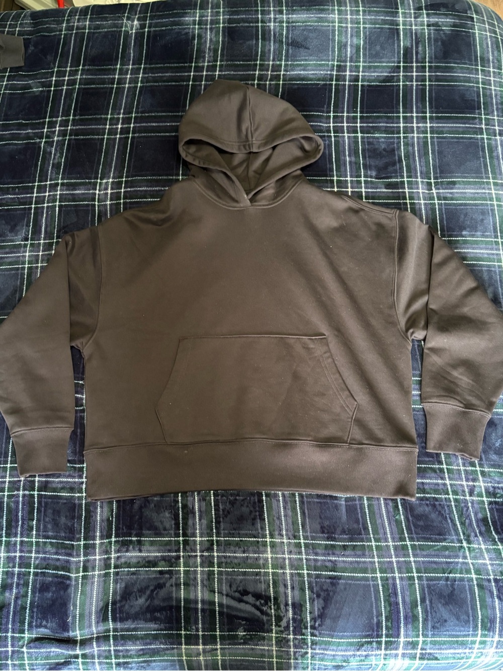 Old Navy black baggy cropped Hoodie. Size M.